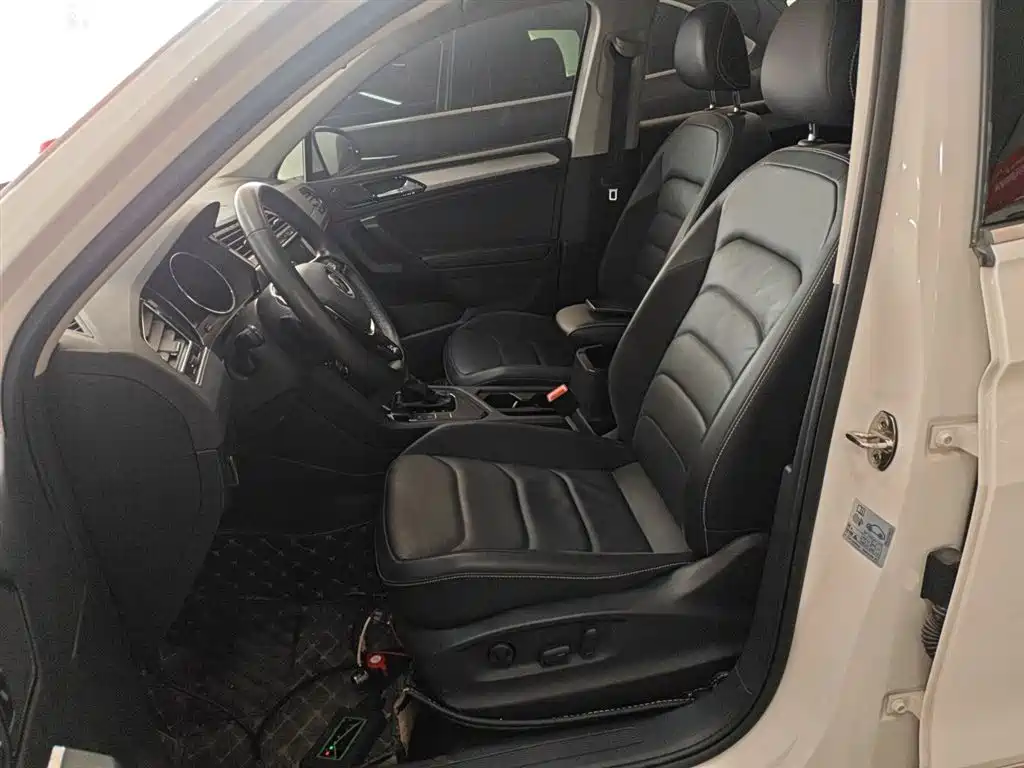 Volkswagen Tiguan L 2021 — фото 15