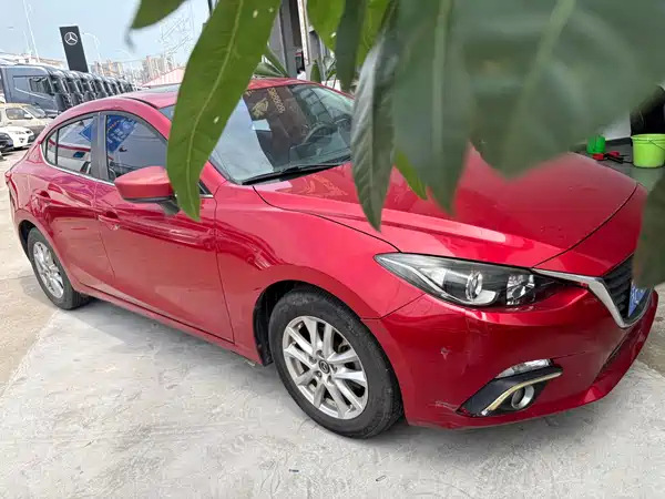 Mazda 3 Axela 2016
