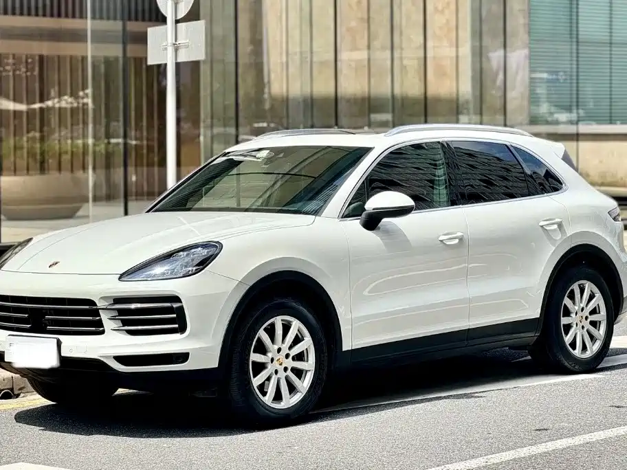 Porsche Cayenne 2018 — фото 1