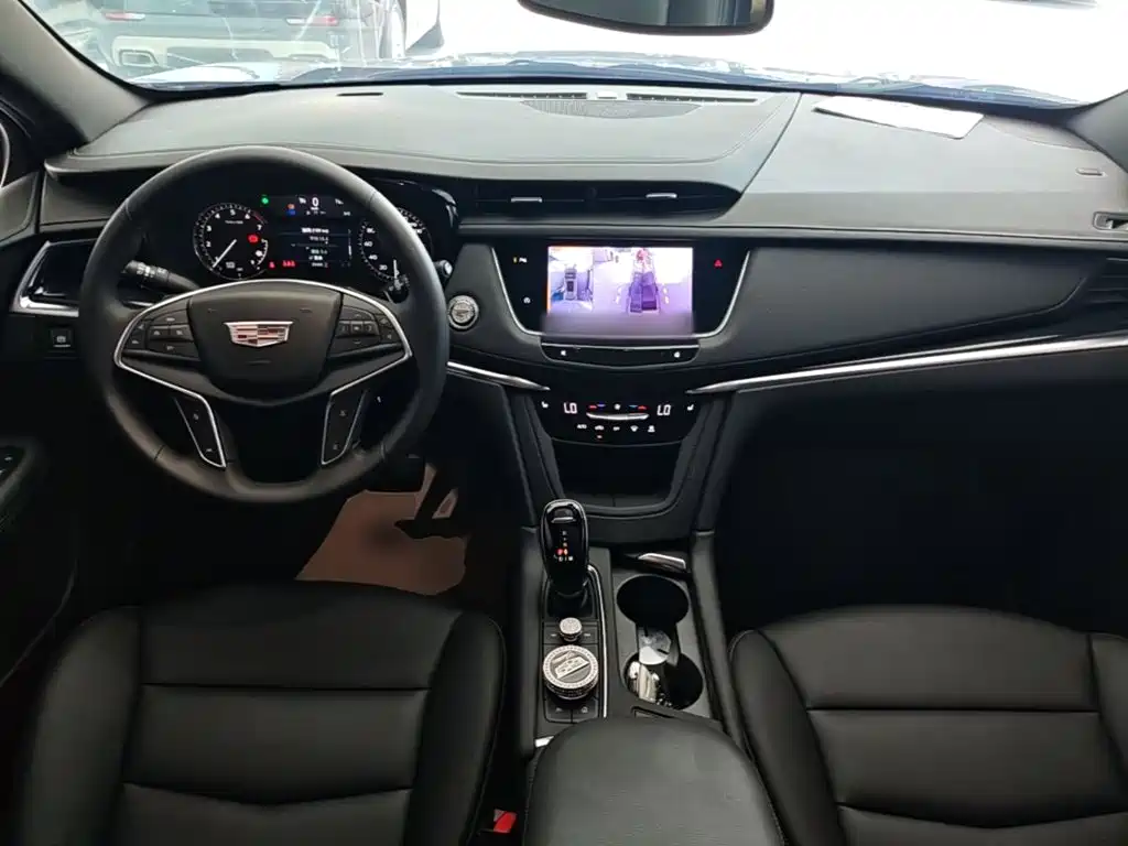 Cadillac XT5 2024 — фото 10