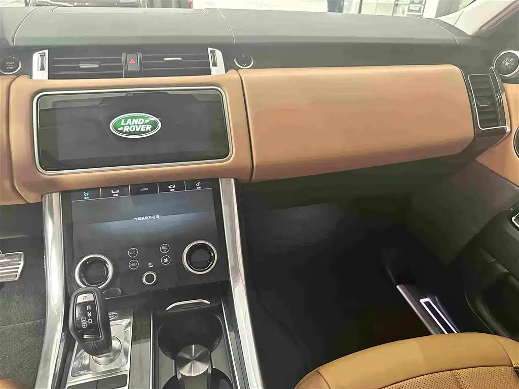 Land Rover Range Rover Sport 2022 — фото 9