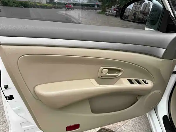 Dongfeng E11K 2018