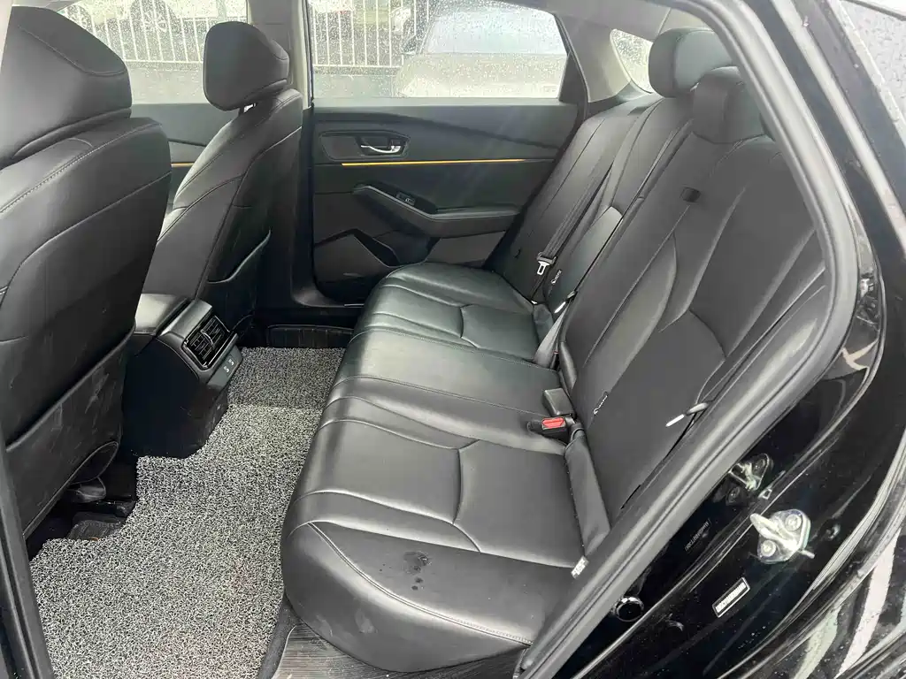 Honda Accord 2023 — фото 17