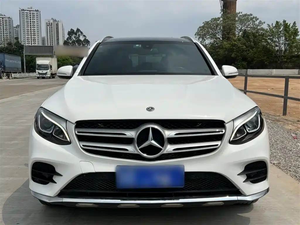 Mercedes-Benz GLC 2017 — фото 23