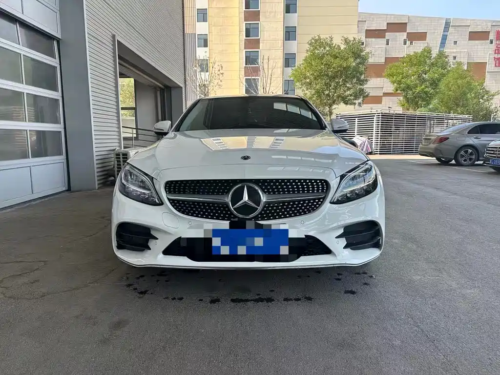 Mercedes-Benz C-Class 2020
