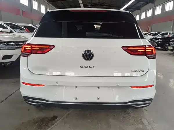 Volkswagen Golf 2023