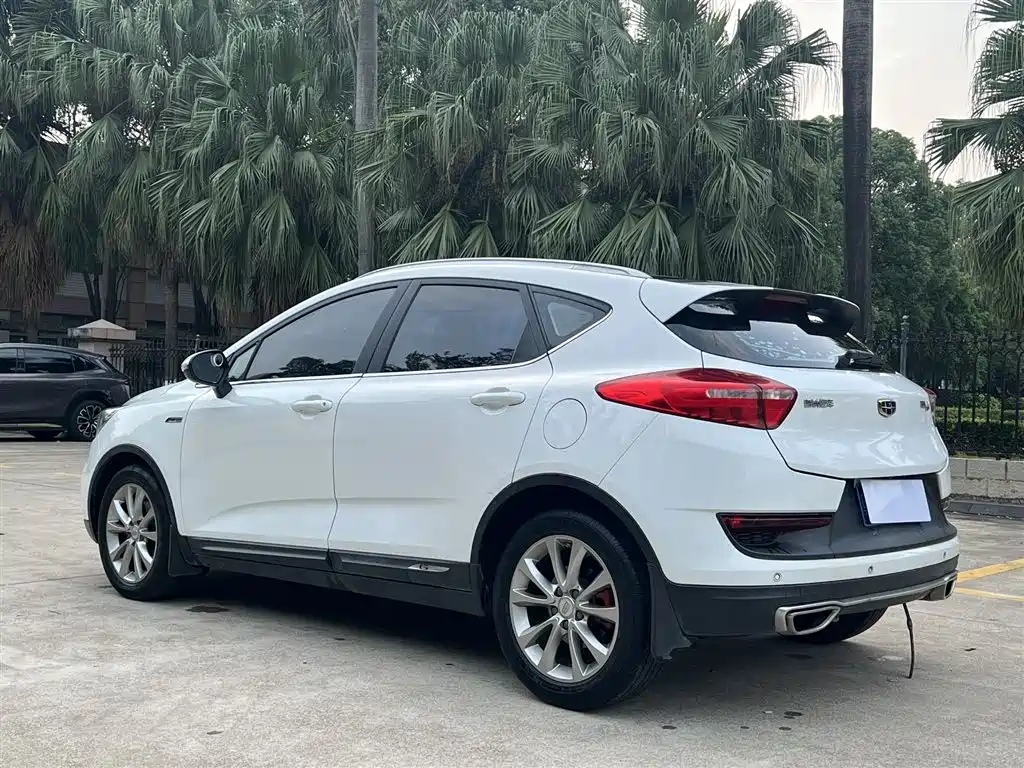 Geely Emgrand GS 2018 — фото 9
