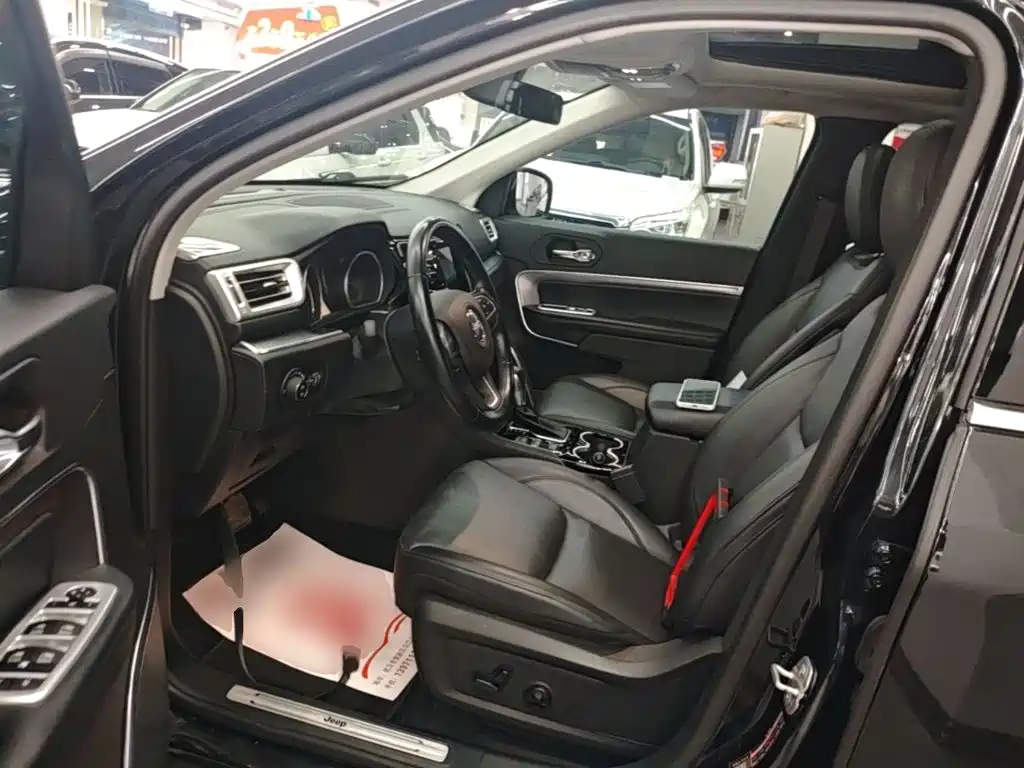 Jeep Grand Commander 2021 — фото 15