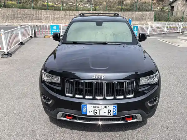 Jeep Grand Cherokee 2015