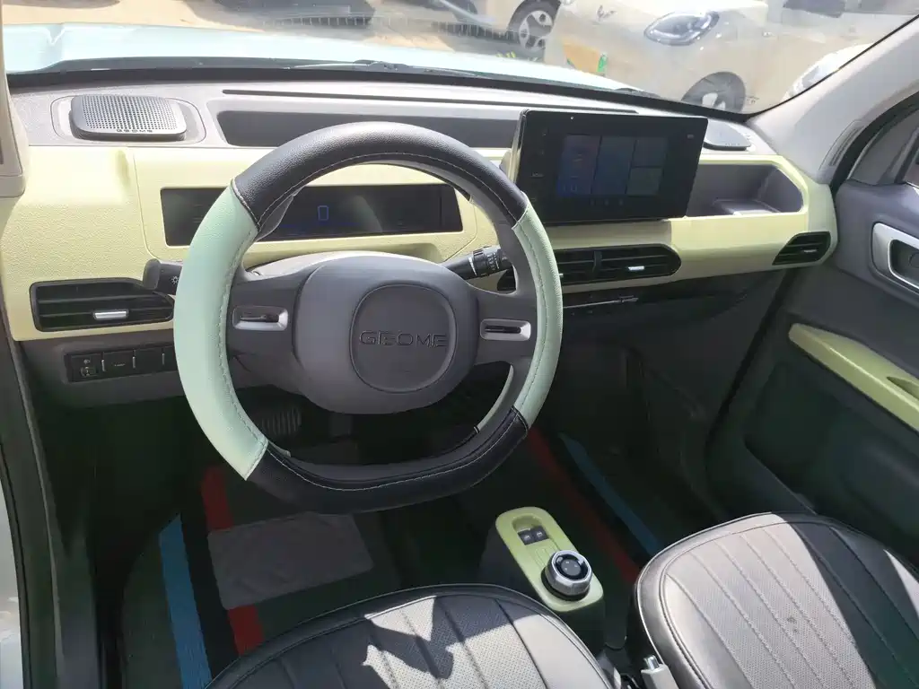 Geely Galaxy Panda 2025