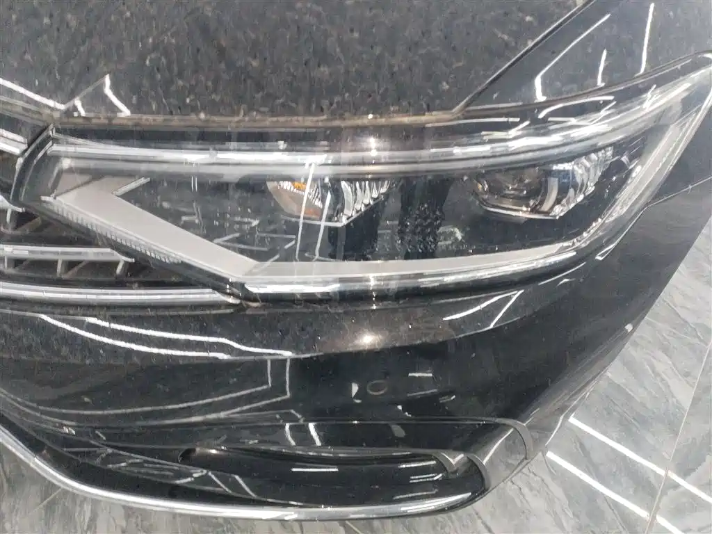 Volkswagen Magotan 2025 — фото 18