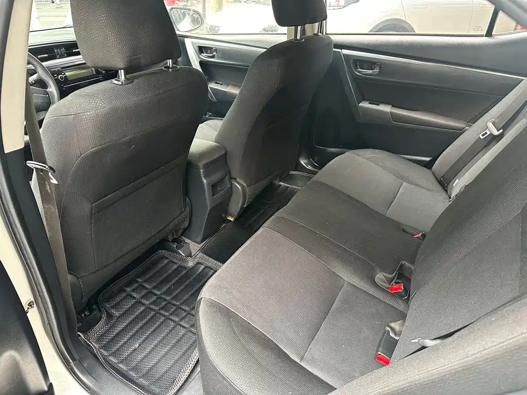 Toyota Corolla 2015