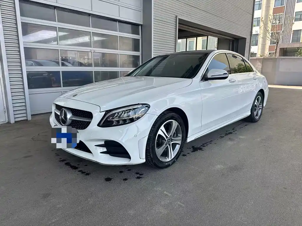 Mercedes-Benz C-Class 2020