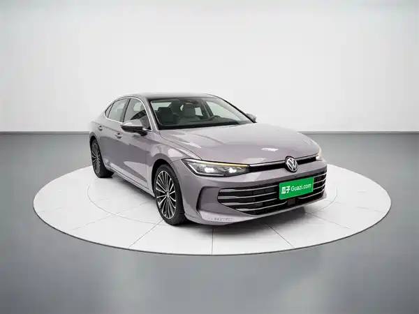 Volkswagen Passat 2025