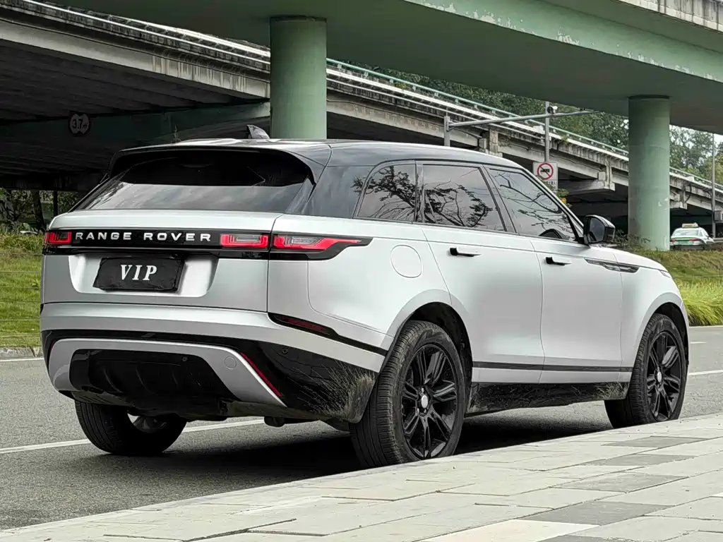 Land Rover Range Rover Velar 2022 — фото 16
