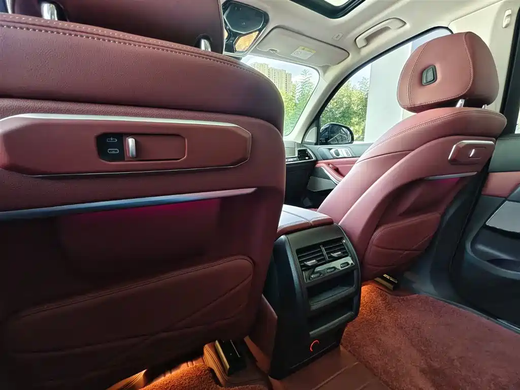 BMW X5 2025 — фото 11