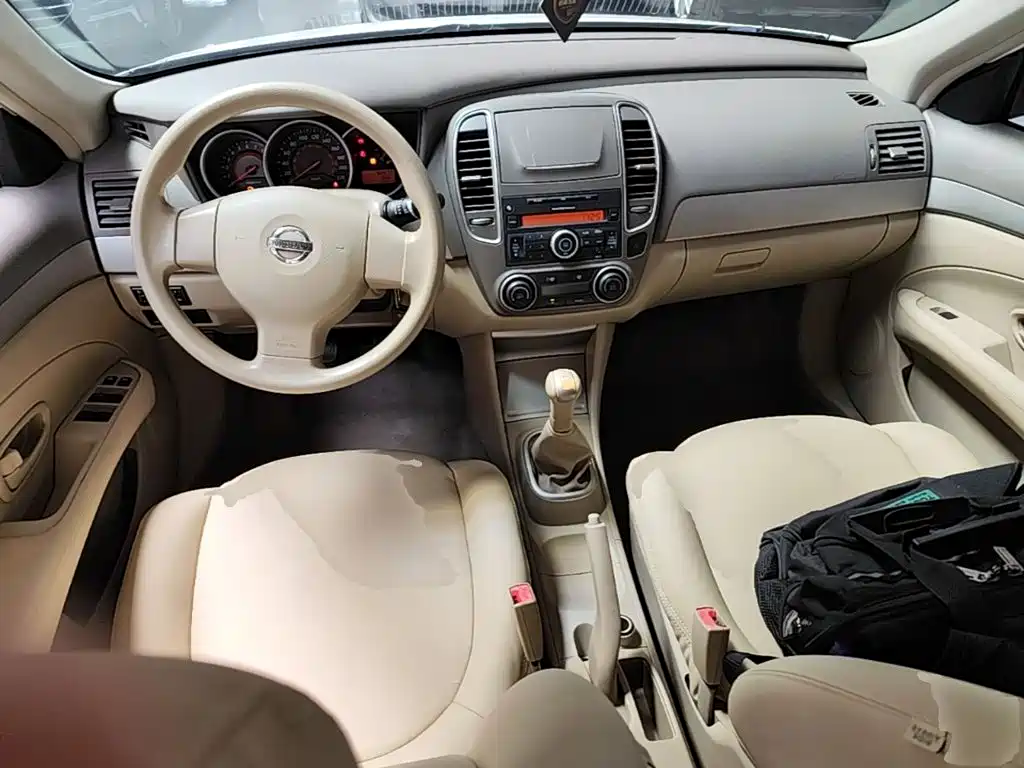 Nissan Sylphy 2016 — фото 16