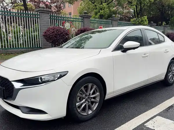 Mazda 3 Axela 2020