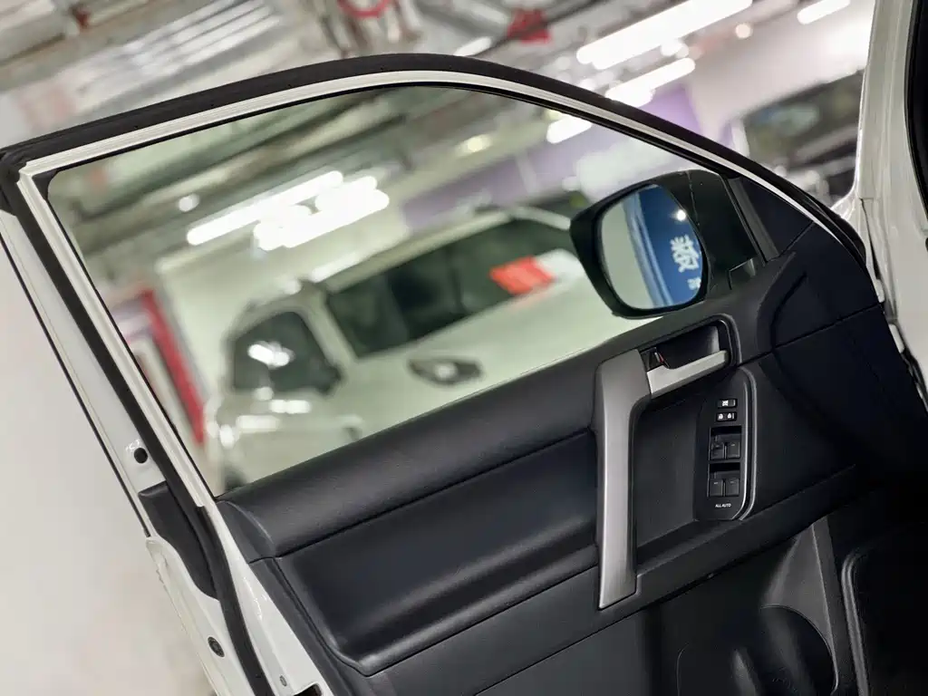 Toyota Prado 2018