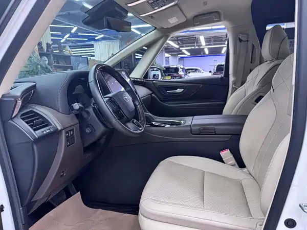 Toyota Alphard 2023