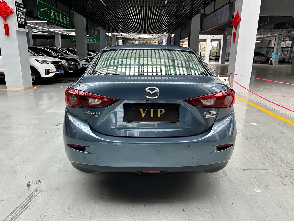 Mazda 3 Axela 2014