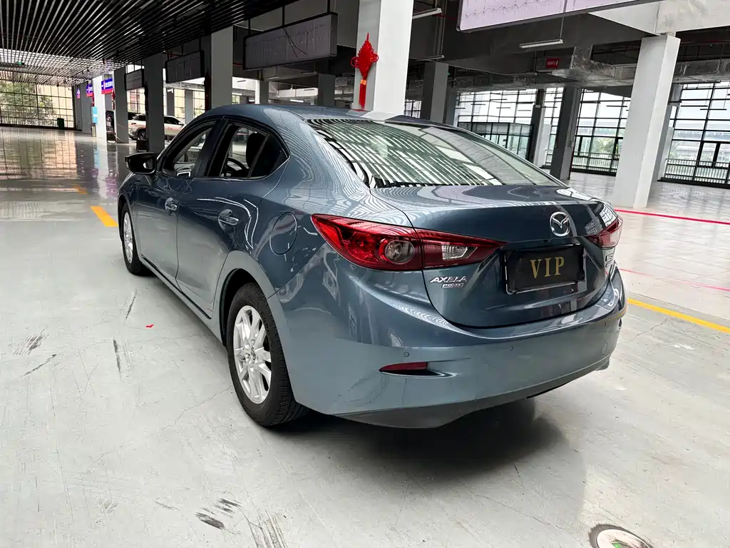 Mazda 3 Axela 2014