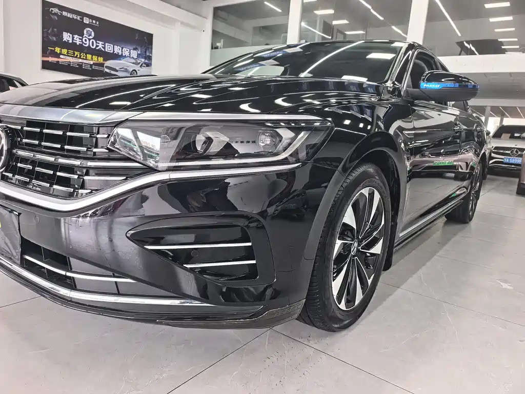 Volkswagen Passat 2022
