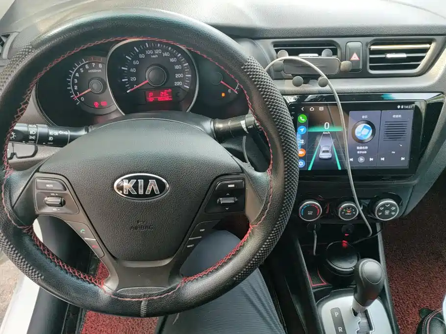 Kia K2 2016 — фото 12