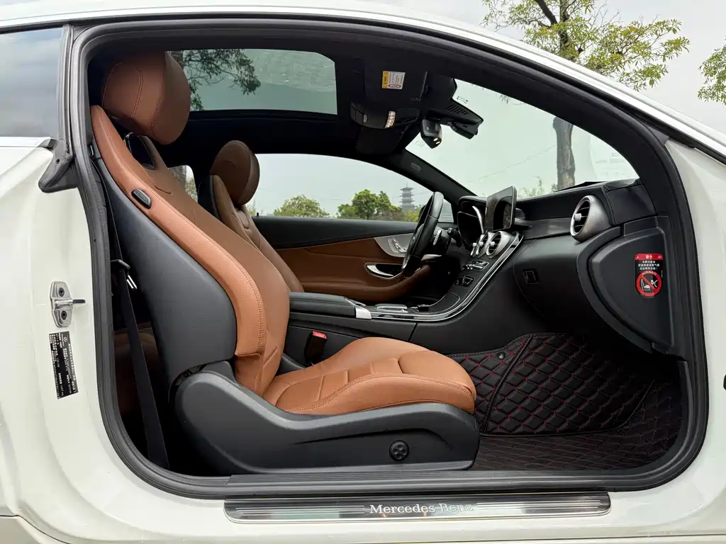 Mercedes-Benz C-Class 2019 — фото 12