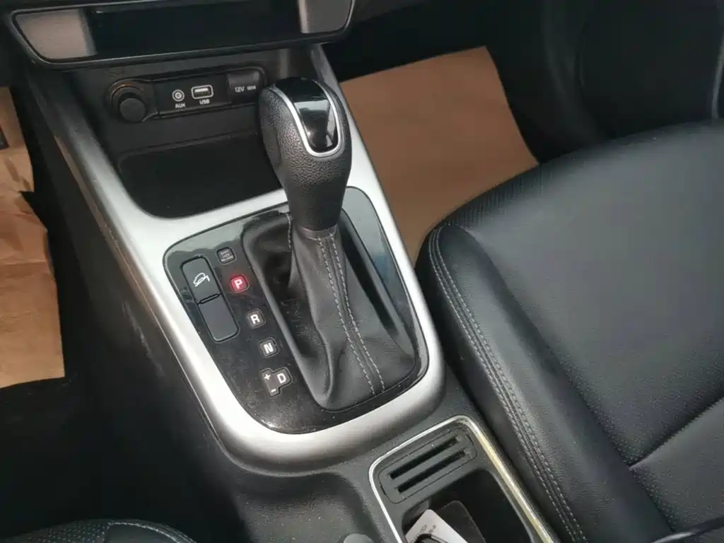 Kia KX3 2016 — фото 14