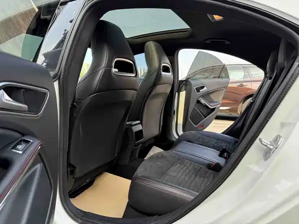 Mercedes-Benz CLA 2017