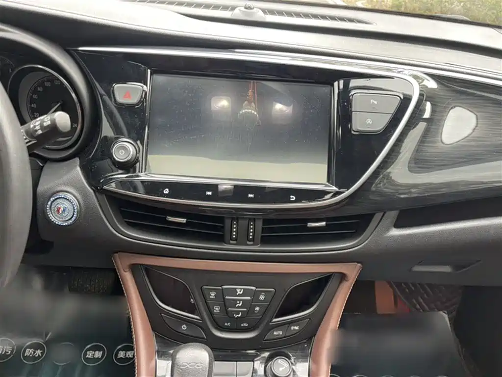 Buick Envision Plus 2021 — фото 18