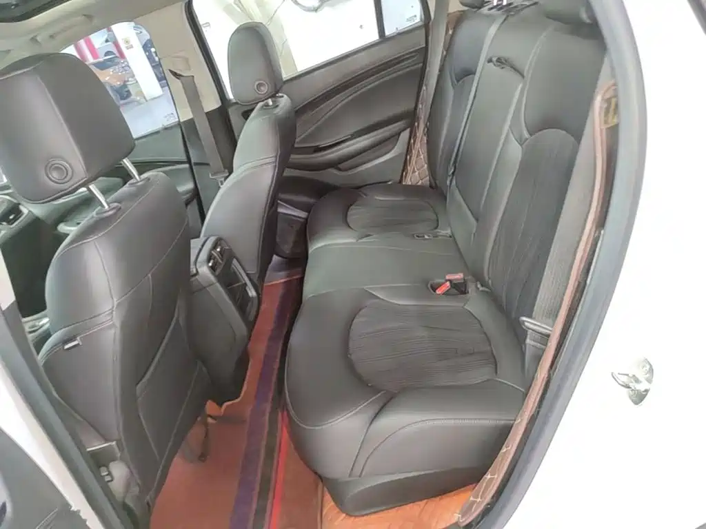 Buick Envision Plus 2018 — фото 17