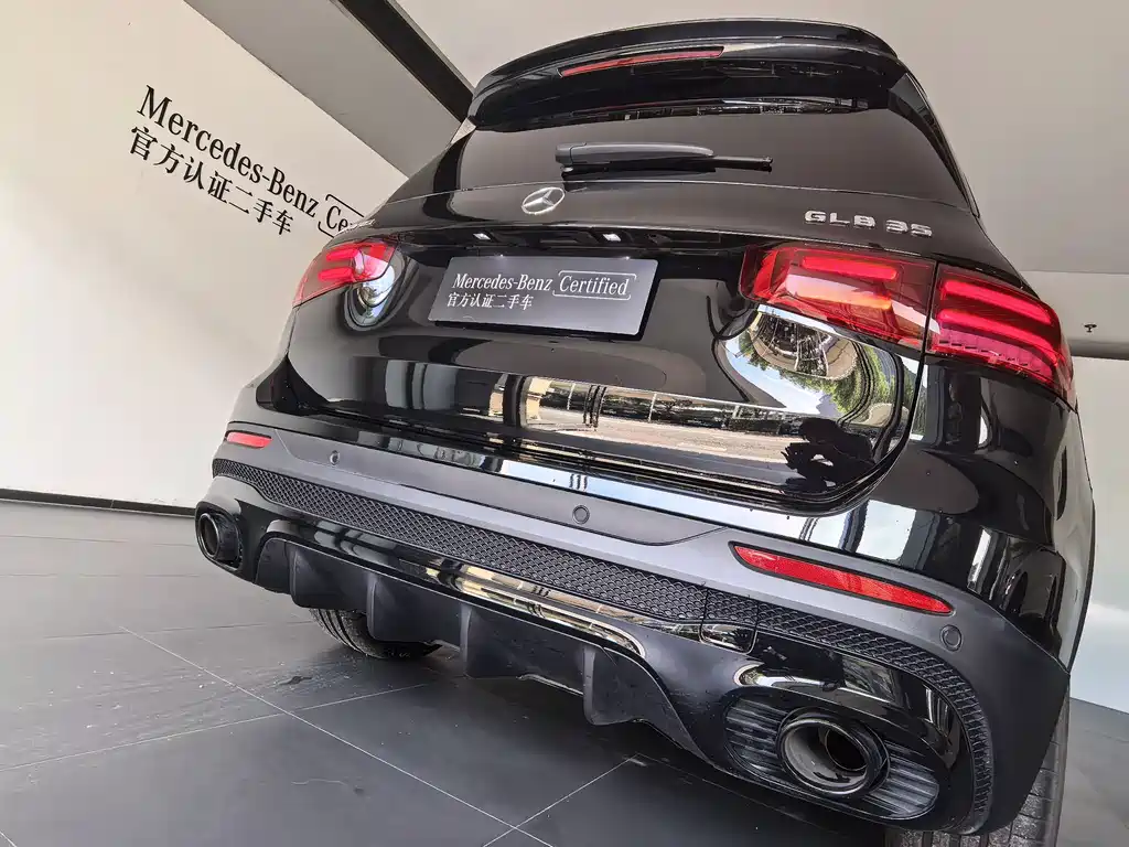 Mercedes-Benz GLB AMG 2025 — фото 8