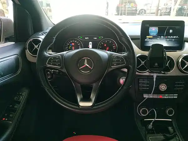 Mercedes-Benz B-Class 2019