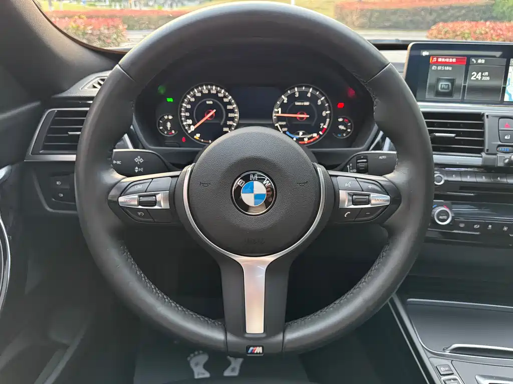 BMW 3 Series GT 2021 — фото 16