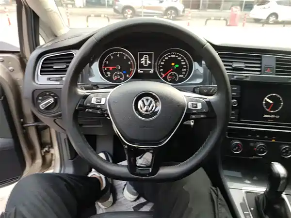 Volkswagen Golf 2019