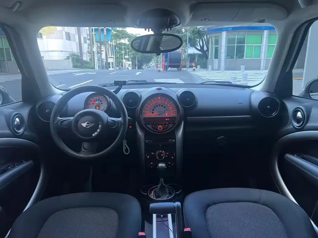 MINI Countryman 2014 — фото 10
