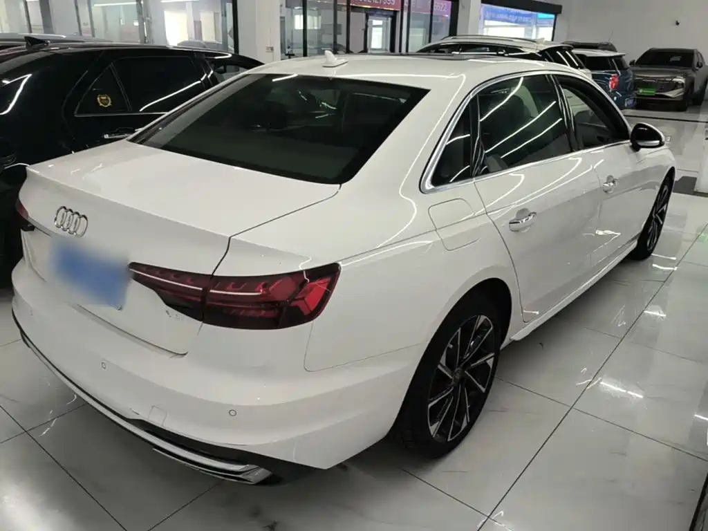 Audi A4L 2022
