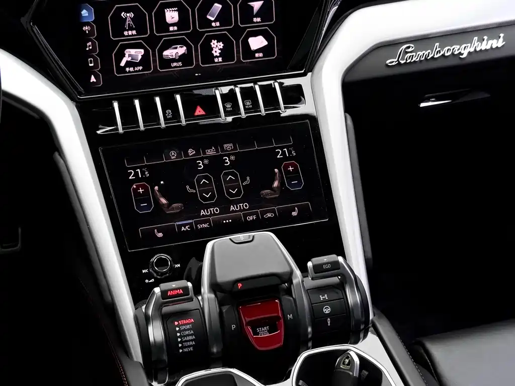 Lamborghini Urus 2020 — фото 19