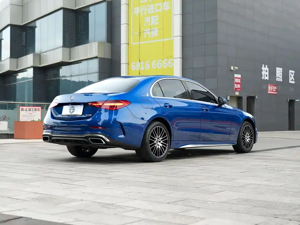 Mercedes-Benz C-Class 2022