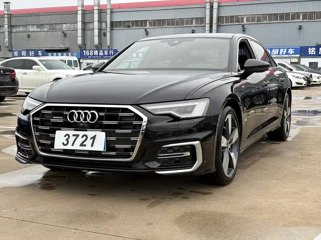 Audi A6L 2022 — фото 1