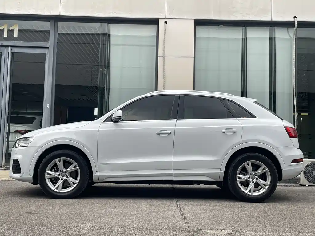 Audi Q3 2017 — фото 3