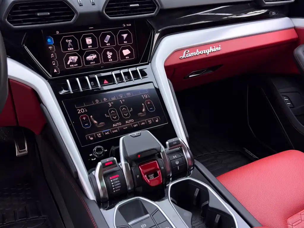 Lamborghini Urus 2020 — фото 18