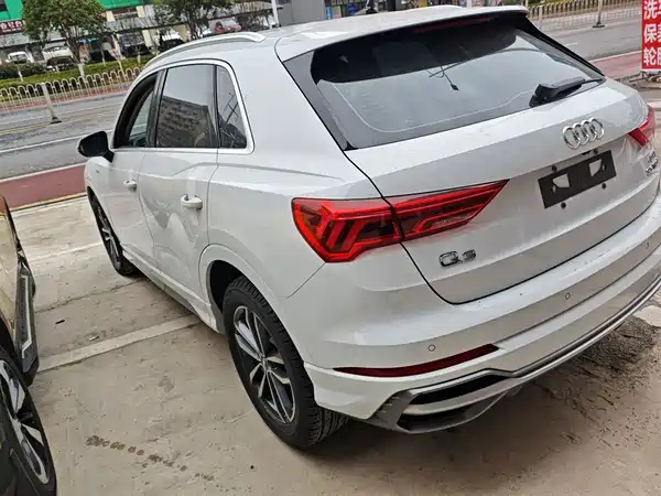 Audi Q3 2021