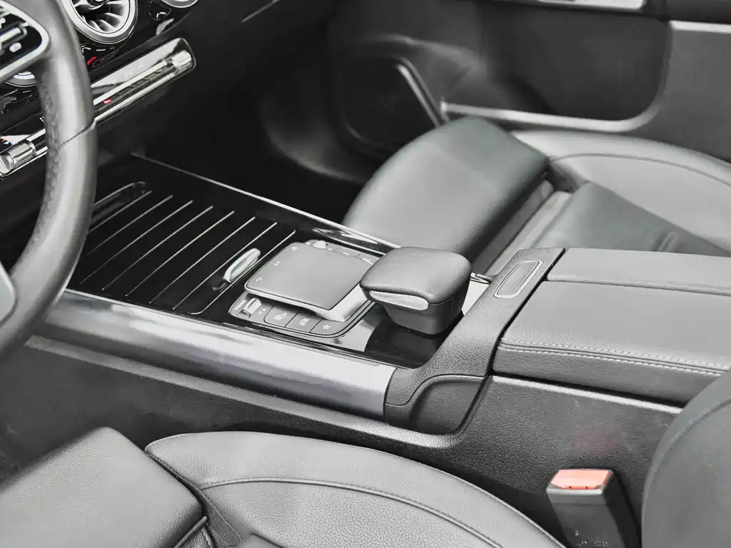 Mercedes-Benz GLA 2023 — фото 28