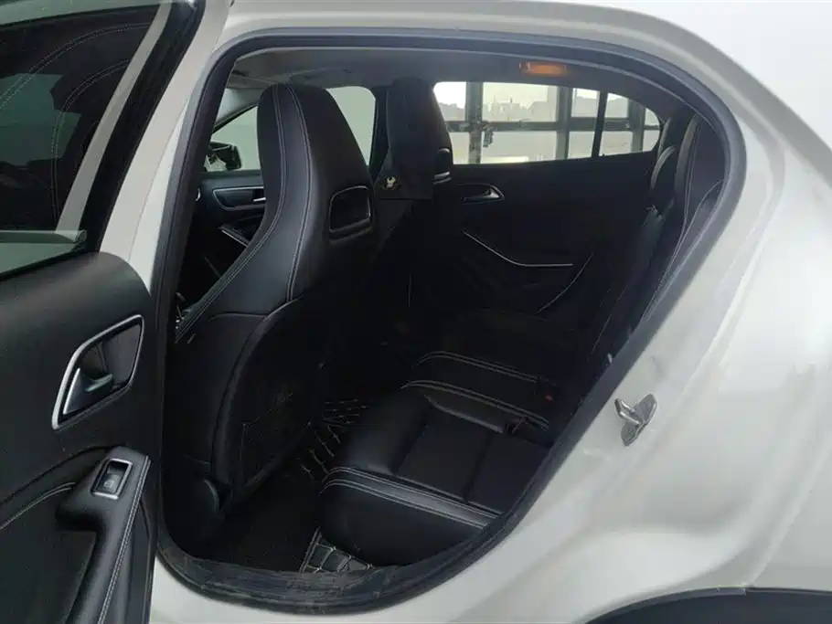 Mercedes-Benz GLA 2019 — фото 11