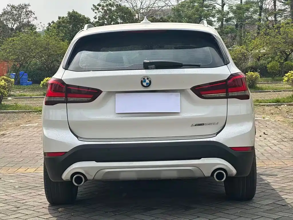 BMW X1 2022 — фото 11