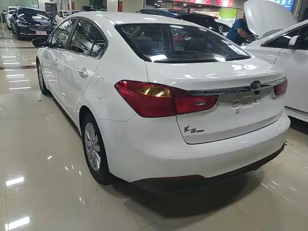 Kia K3 2016