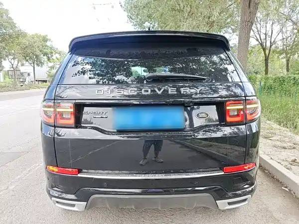 Land Rover Discovery Sport 2021